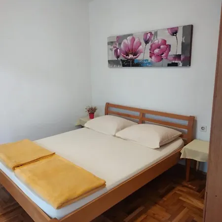 Vale - 450m To The * Vodice