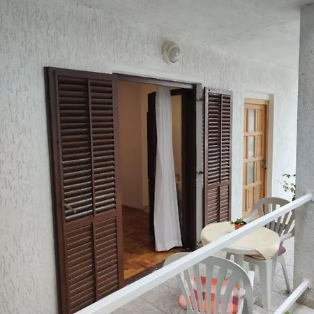 Vale - 450m To The Apartman