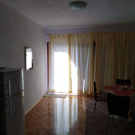 Vale - 450m To The Apartman