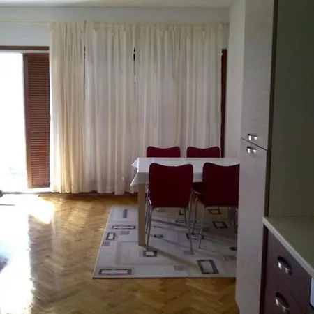 Vale - 450m To The Apartman